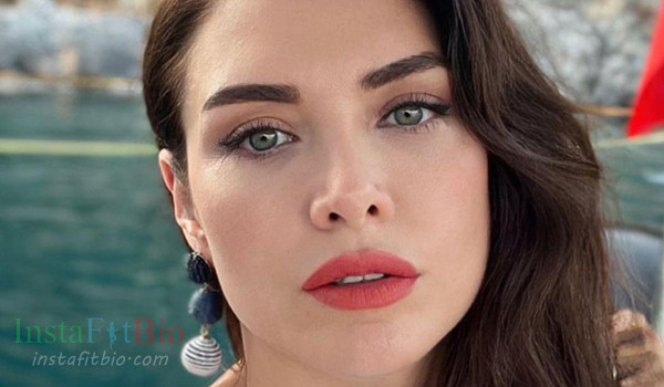 Nefise Karatay #InstaFitBio