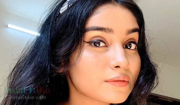 Shruti Anand #InstaFitBio