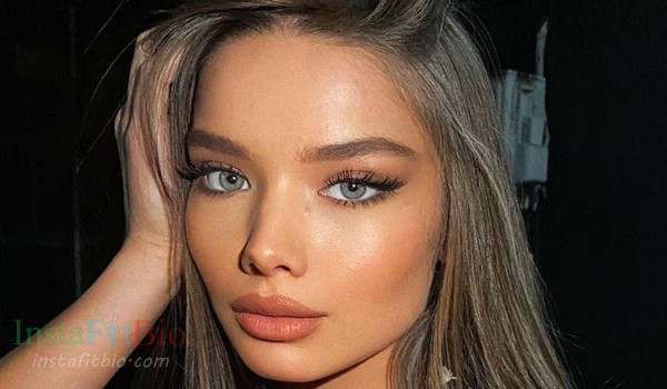 Xhenisa Keci #InstaFitBio