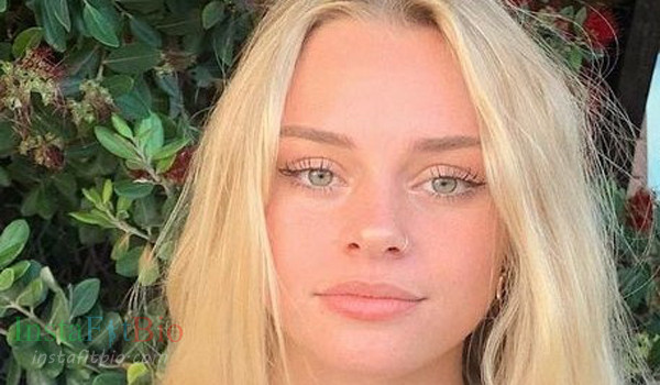 Ashley Besson #InstaFitBio