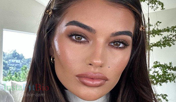 Dakota Alva #InstaFitBio