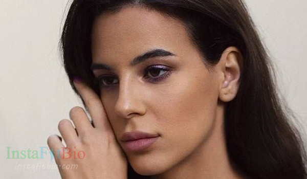 Diana Merches #InstaFitBio