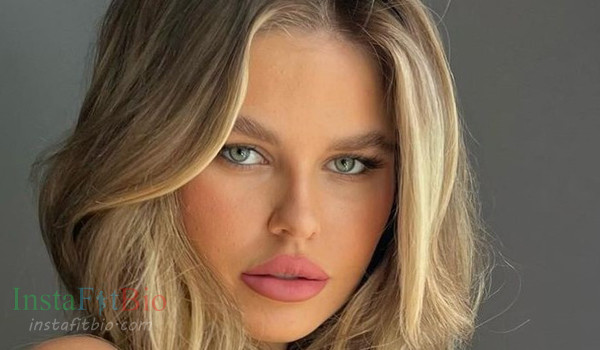 Holly Hawkins Smith #InstaFitBio