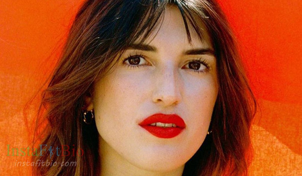 Jeanne Damas #InstaFitBio