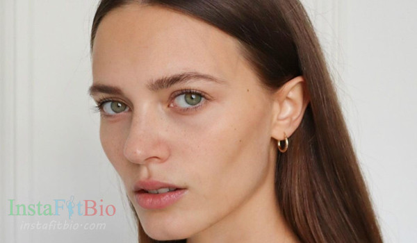 Joy Vde #InstaFitBio