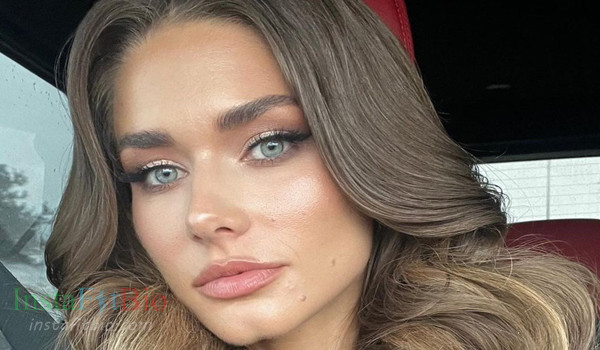 Karolina Kokesova #InstaFitBio