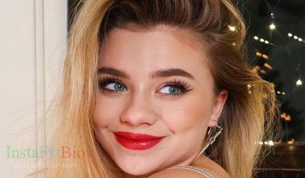 Katya Adushkina #InstaFitBio