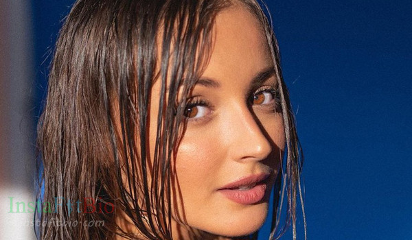 Kika Durisova #InstaFitBio