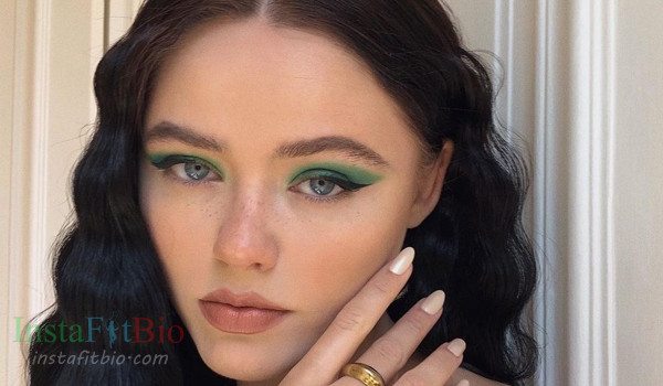 Kristina Bazan #InstaFitBio