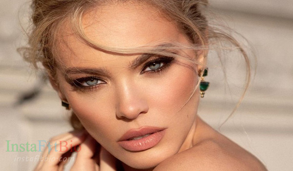 Kristy Garett #InstaFitBio