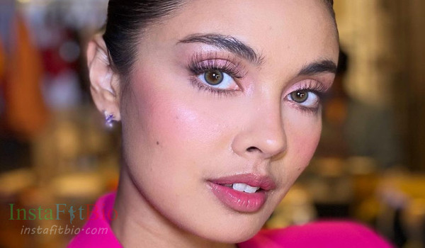 Lauren Young #InstaFitBio