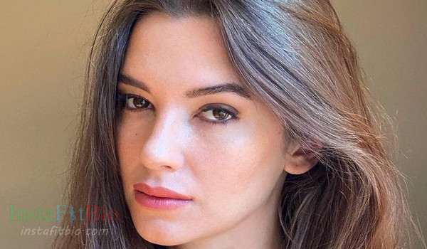 Leyla Lydia Tugutlu #InstaFitBio