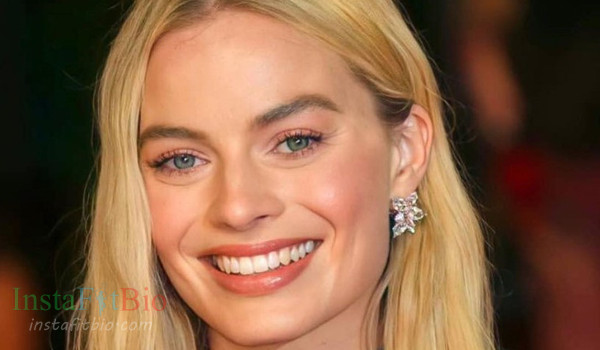 Margot Robbie #InstaFitBio