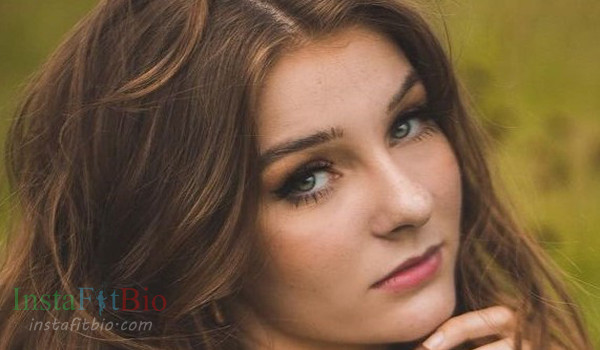 Amelia Adams #InstaFitBio