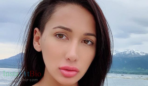 Amia Miley #InstaFitBio