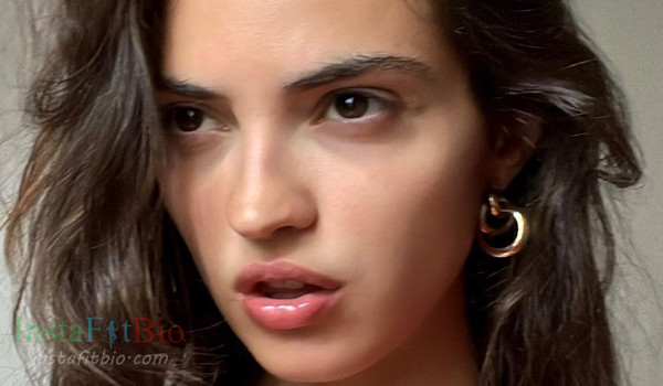 Camille Hurel #InstaFitBio