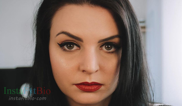 Emma Blackery #InstaFitBio