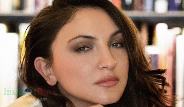 Julia Michaels #InstaFitBio