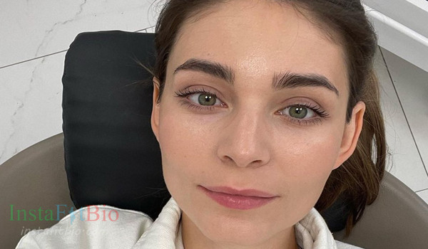 Katie Salmon #InstaFitBio