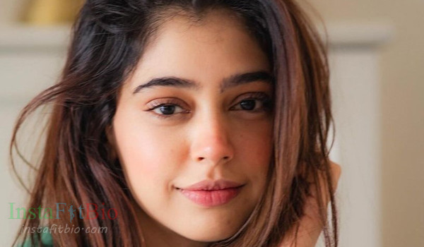 Niti Taylor #InstaFitBio