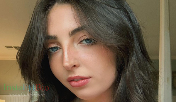 Zoe Clark #InstaFitBio