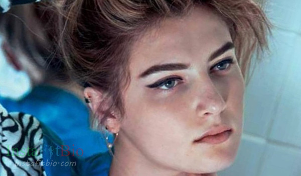 Zoe Levin #InstaFitBio