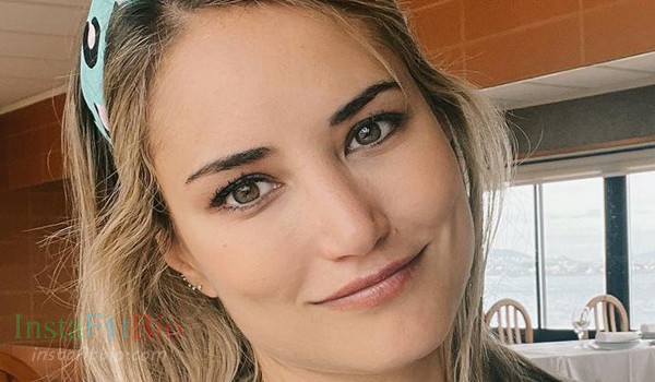 Alba Carrillo #InstaFitBio