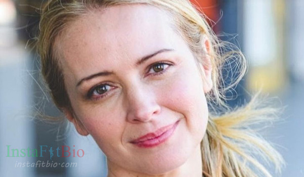 Amy Acker #InstaFitBio