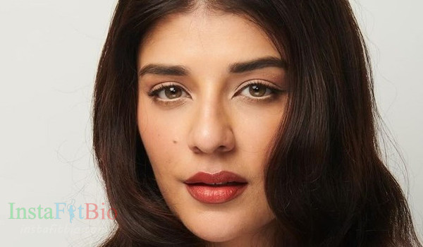 Carla Kanungo #InstaFitBio