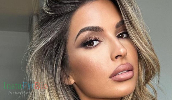 Elisabeth Rioux #InstaFitBio