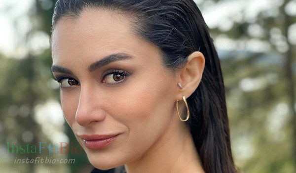 Hande Dogandemir #InstaFitBio