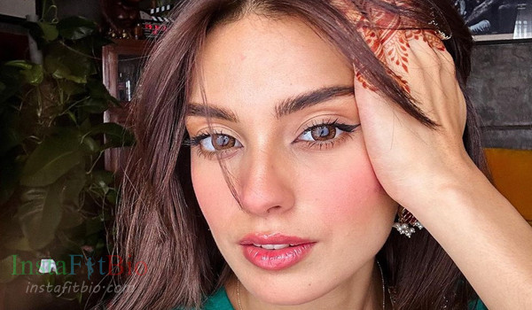 Iqra Aziz #InstaFitBio