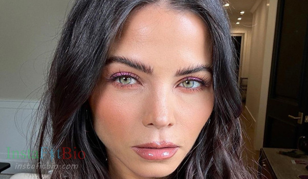 Jenna Dewan #InstaFitBio