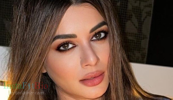 Kainaat Arora #InstaFitBio