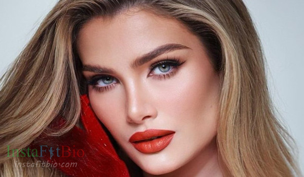 Mireia Lalaguna #InstaFitBio