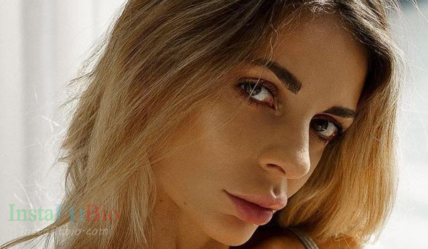 Raluca Roberta #InstaFitBio