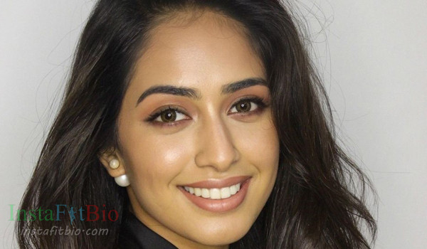 Sini Shetty #InstaFitBio