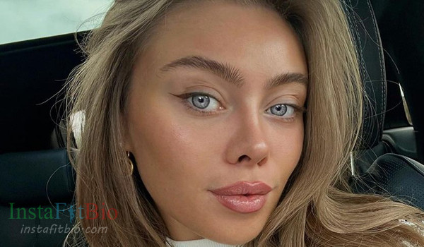 Tyne Lexy Clarson #InstaFitBio