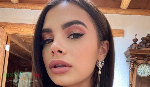 Violet Starr #InstaFitBio