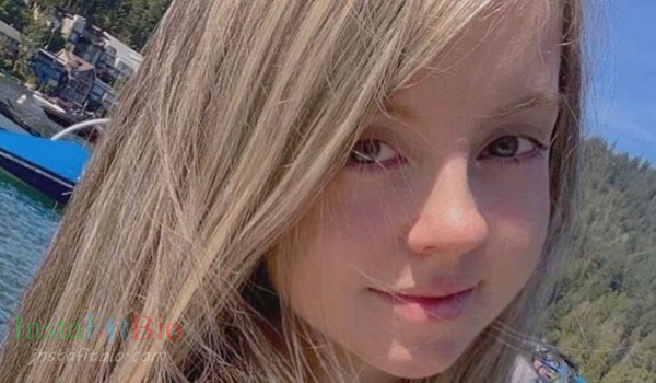 Chloe Burkitt #InstaFitBio