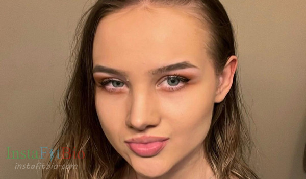 Elisi Wolf #InstaFitBio