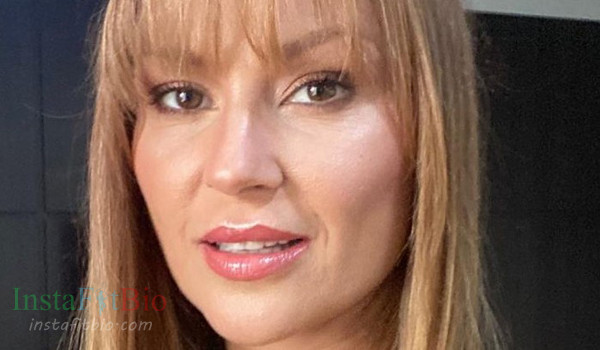 Ellen Jabour #InstaFItBio