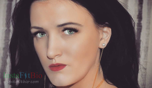 Gia Philomena #InstaFitBio