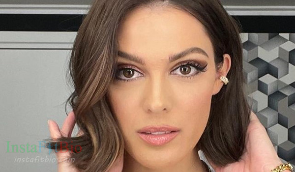 Iris Mittenaere #InstaFItBio