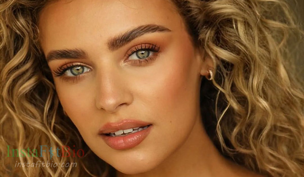 Isabelle Stickland #InstaFitBio