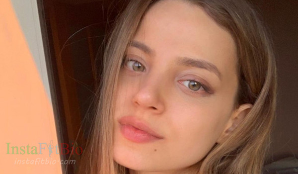 Leyla Tanlar #InstaFitBio