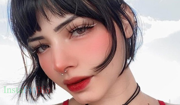 Mae Cat #InstaFitBio