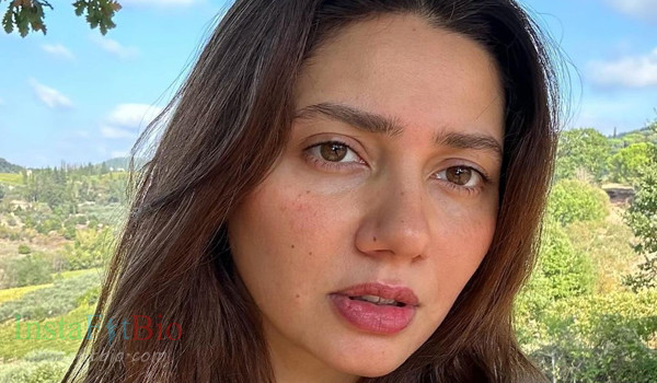 Mahira Khan #InstaFitBio