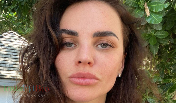 Margot Ovani #InstaFitBio