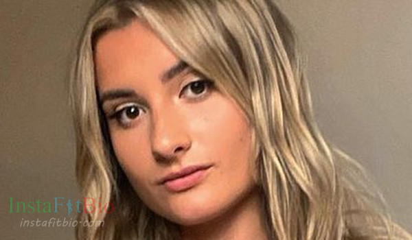 Ally Carter #InstaFItBio